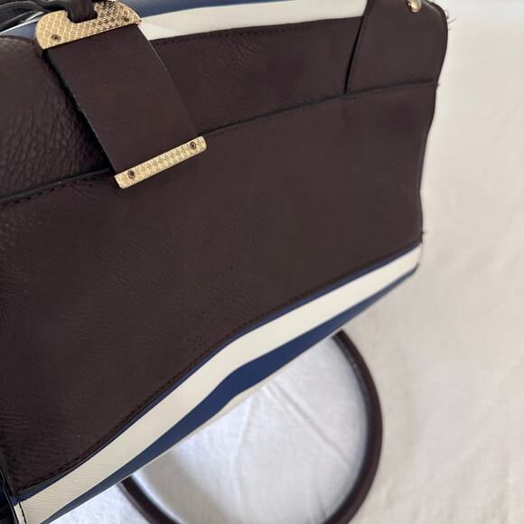 Bulldog Conceal Carry Tote Style Purse w/ Holster for Small Guns, Navy #BDP-050 - Picture 5 of 6